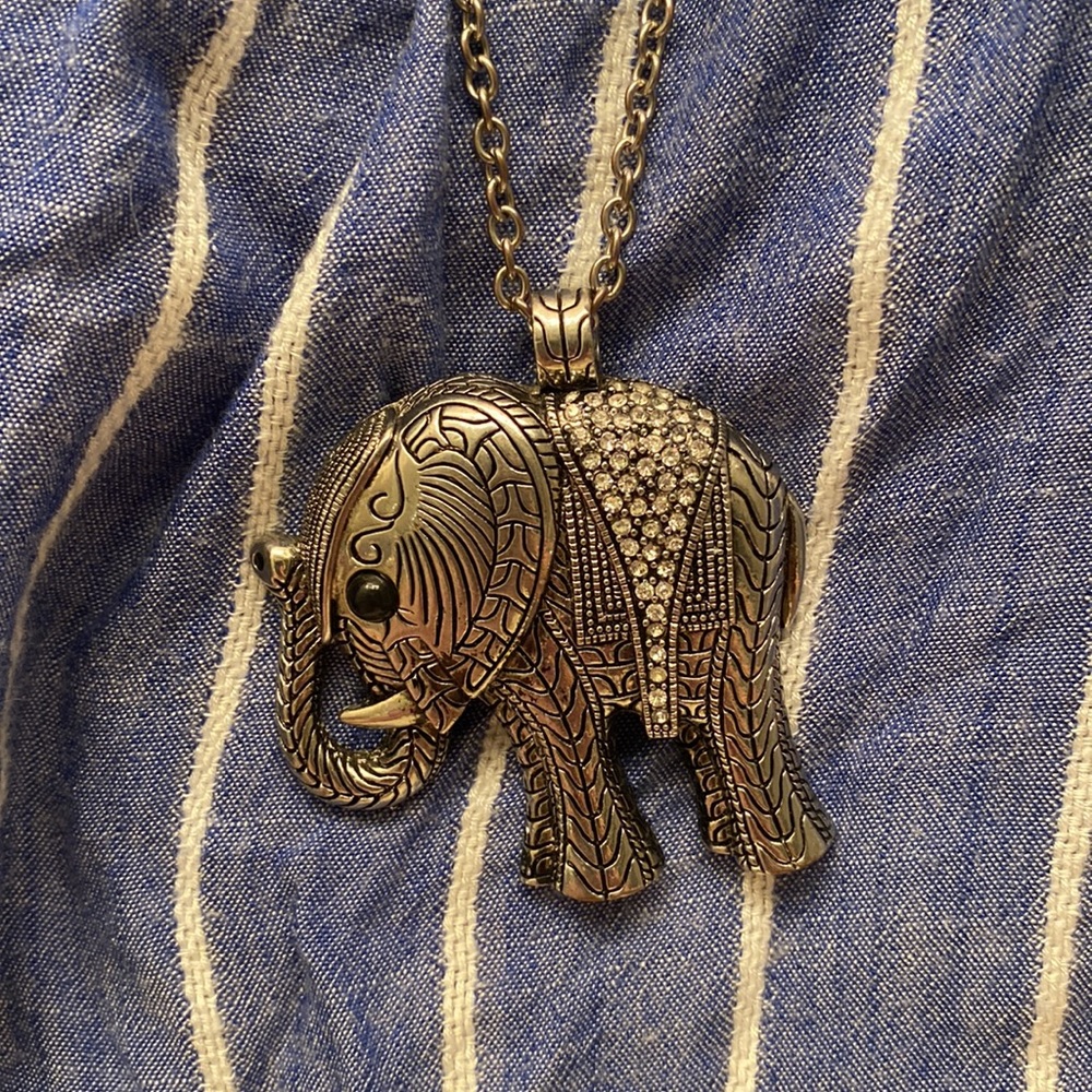 Elephant Pendant Necklace